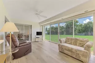 393 Circlewood Dr, Venice, FL 34293 - Photo 23