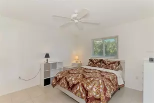 393 Circlewood Dr, Venice, FL 34293 - Photo 25