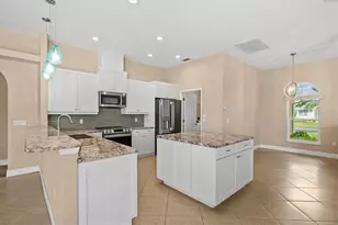 203 Lake Victoria Ct, Englewood, FL 34223 - Photo 23