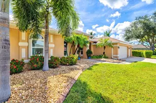 203 Lake Victoria Ct, Englewood, FL 34223 - Photo 5