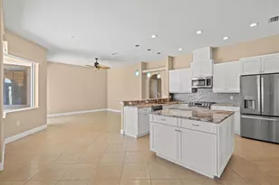 203 Lake Victoria Ct, Englewood, FL 34223 - Photo 17