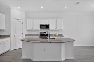 24237 Spartina Dr, Venice, FL 34293 - Photo 11