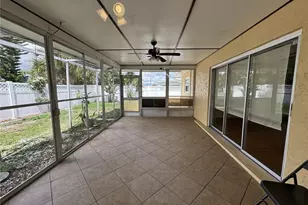 517 Mt Vernon Dr, Venice, FL 34293 - Photo 5