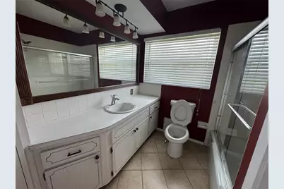 517 Mount Vernon Drive, Venice, FL 34293 - Photo 11