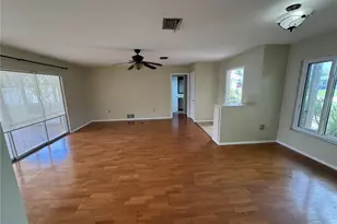517 Mt Vernon Dr, Venice, FL 34293 - Photo 9