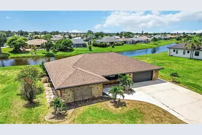 166 Mark Twain Lane, Rotonda West, FL 33947 - Photo 1