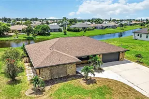 166 Mark Twain Ln, Rotonda West, FL 33947 - Photo 1