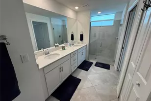 12390 Wellen Golf St, Venice, FL 34293 - Photo 15