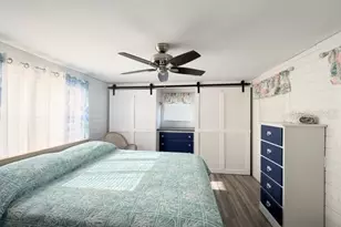 813 S Green Cir, Venice, FL 34285 - Photo 11