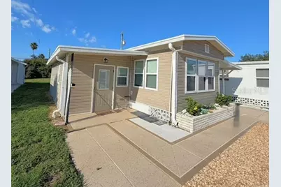 813 S Green Circle, Venice, FL 34285 - Photo 1
