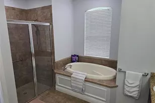 4644 Sawyer Rd, Sarasota, FL 34233 - Photo 15