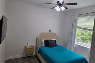 4644 Sawyer Rd, Sarasota, FL 34233 - Photo 19