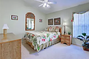 1176 Harbor Town Way, Venice, FL 34292 - Photo 15