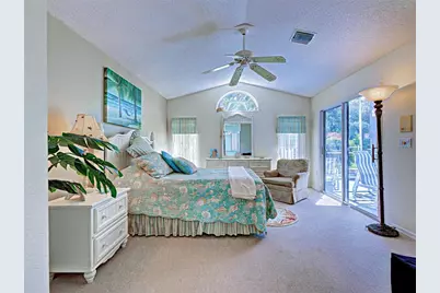 1176 Harbor Town Way, Venice, FL 34292 - Photo 23