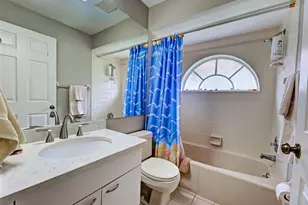 1176 Harbor Town Way, Venice, FL 34292 - Photo 9