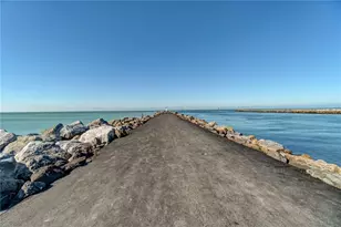 460 Base Ave E, Venice, FL 34285 - Photo 43