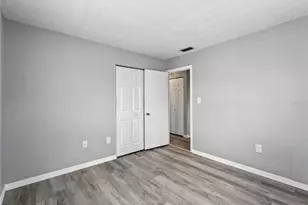 460 Base Ave E, Venice, FL 34285 - Photo 17