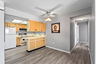 460 Base Ave E, Venice, FL 34285 - Photo 19