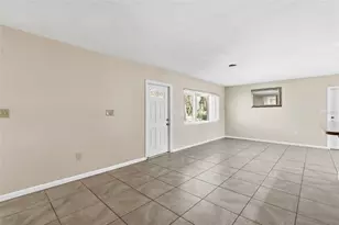 1015 Fundy Rd, Venice, FL 34293 - Photo 5