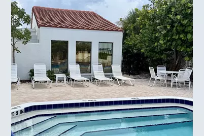 1585 Tarpon Center Dr #21, Venice, FL 34285 - Photo 3