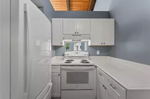 1585 Tarpon Center Dr, Venice, FL 34285 - Photo 15