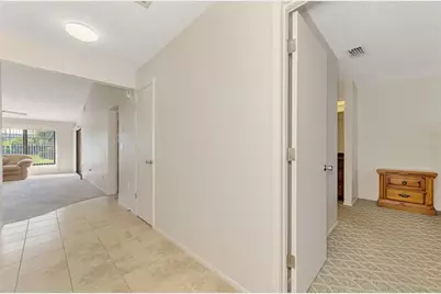 1211 Capri Isles Boulevard #14, Venice, FL 34292 - Photo 9