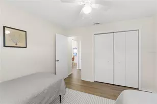 3207 Valencia Rd, Venice, FL 34293 - Photo 17