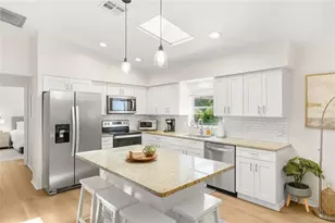3207 Valencia Rd, Venice, FL 34293 - Photo 11