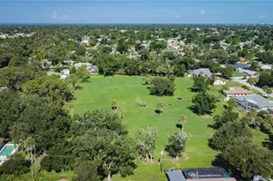 3207 Valencia Rd, Venice, FL 34293 - Photo 37