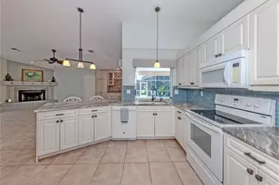 1064 Sorrento Woods Blvd, Nokomis, FL 34275 - Photo 7