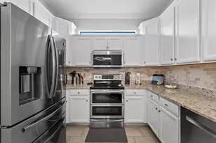 24076 Canterwood Wy, Venice, FL 34293 - Photo 15