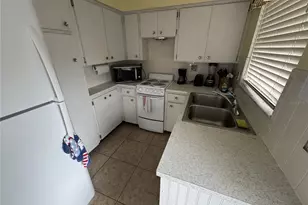 40 W Cowles St, Englewood, FL 34223 - Photo 3