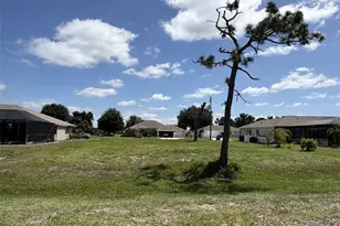 25 Pinehurst Ct, Rotonda West, FL 33947 - Photo 1