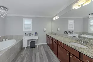 19408 Bluff Dr, Venice, FL 34292 - Photo 15