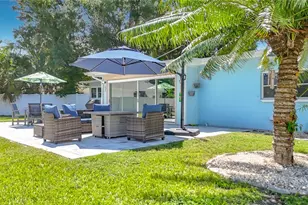212 S Myrtle Ave, Nokomis, FL 34275 - Photo 39