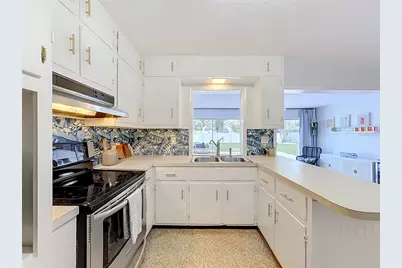212 S Myrtle Avenue, Nokomis, FL 34275 - Photo 17