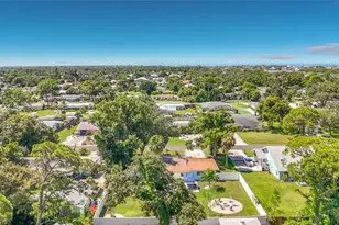 212 S Myrtle Ave, Nokomis, FL 34275 - Photo 47