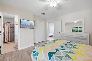 4562 Baroda Ave, North Port, FL 34287 - Photo 13