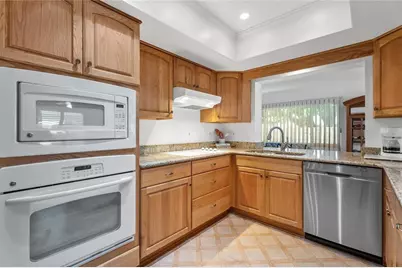 773 Vivienda South Court #8, Venice, FL 34293 - Photo 5