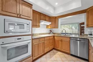 773 Vivienda S Ct, Venice, FL 34293 - Photo 5
