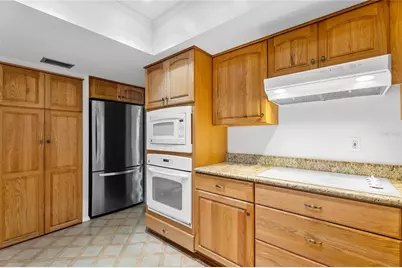 773 Vivienda South Court #8, Venice, FL 34293 - Photo 23