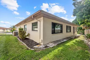 773 Vivienda S Ct, Venice, FL 34293 - Photo 9