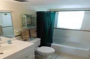 716 Granada Ave, Venice, FL 34285 - Photo 7
