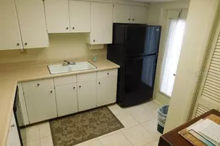 716 Granada Ave, Venice, FL 34285 - Photo 5