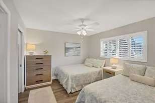 210 Santa Maria St, Venice, FL 34285 - Photo 25