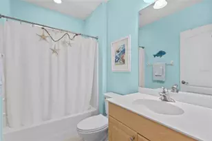 1202 Auburn Cove Cir, Venice, FL 34292 - Photo 19
