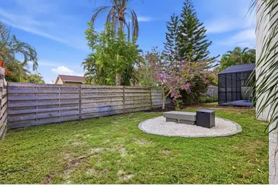 6909 9th Court E, Sarasota, FL 34243 - Photo 3