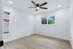 6909 9th Ct E, Sarasota, FL 34243 - Photo 19