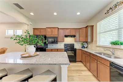19185 Mangieri Street, Venice, FL 34293 - Photo 15