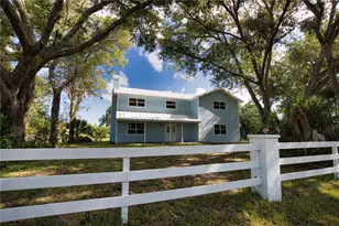 916 Bayshore Dr, Englewood, FL 34223 - Photo 1